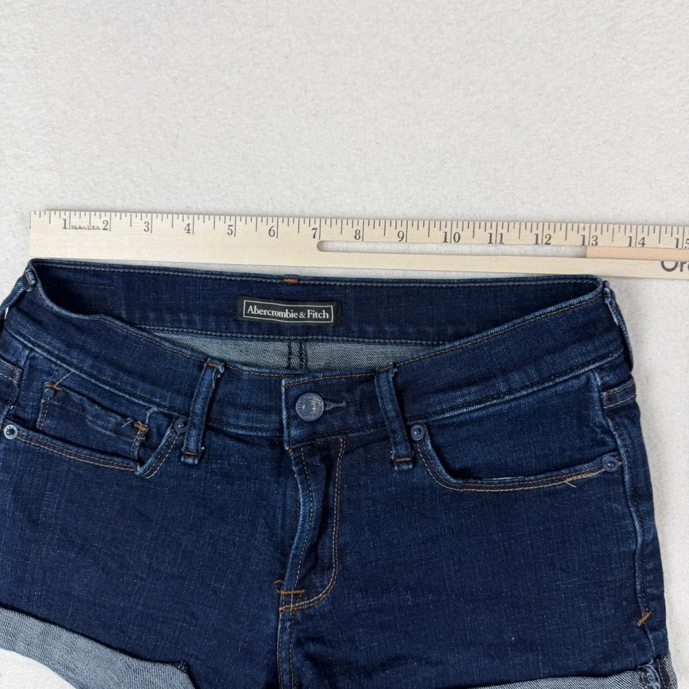 Abercrombie & Fitch Dark Wash Cuffed Denim Shorts Womens 26 2 Low Rise Indigo